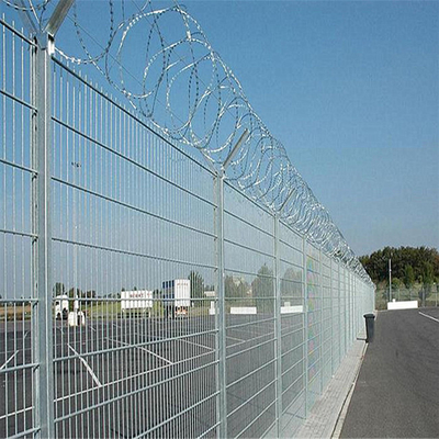 1.2m 1.8m 2.0mの有刺鉄線の塀を囲う二重ワイヤー空港の保安