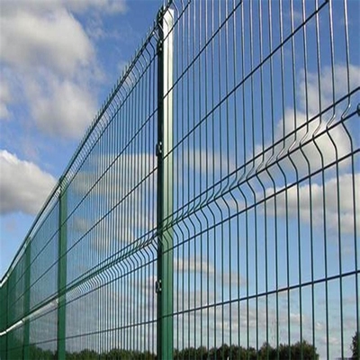 装飾的な錬鉄3Dの金網の塀の緑のビニールは1030mmの高さに塗った