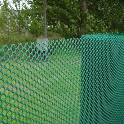 長さ10-200mの六角形の金網ポリ塩化ビニールは鶏の塀に塗った