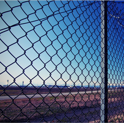 ダイヤモンド パターン入り口25mmの空港の保安のステンレス鋼のチェーン網の塀