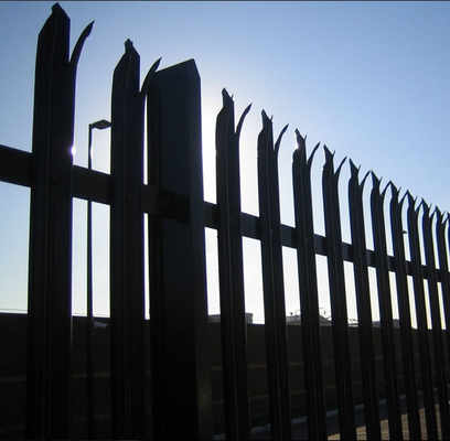 組み立てられた2.4 Mの高い柵の防御フェンス/電流を通された鋼鉄に柵の囲うこと